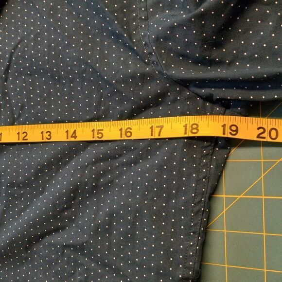 H&M Slim Fit Small Short Sleeve shirt Office Button Down - Picture 4 of 5